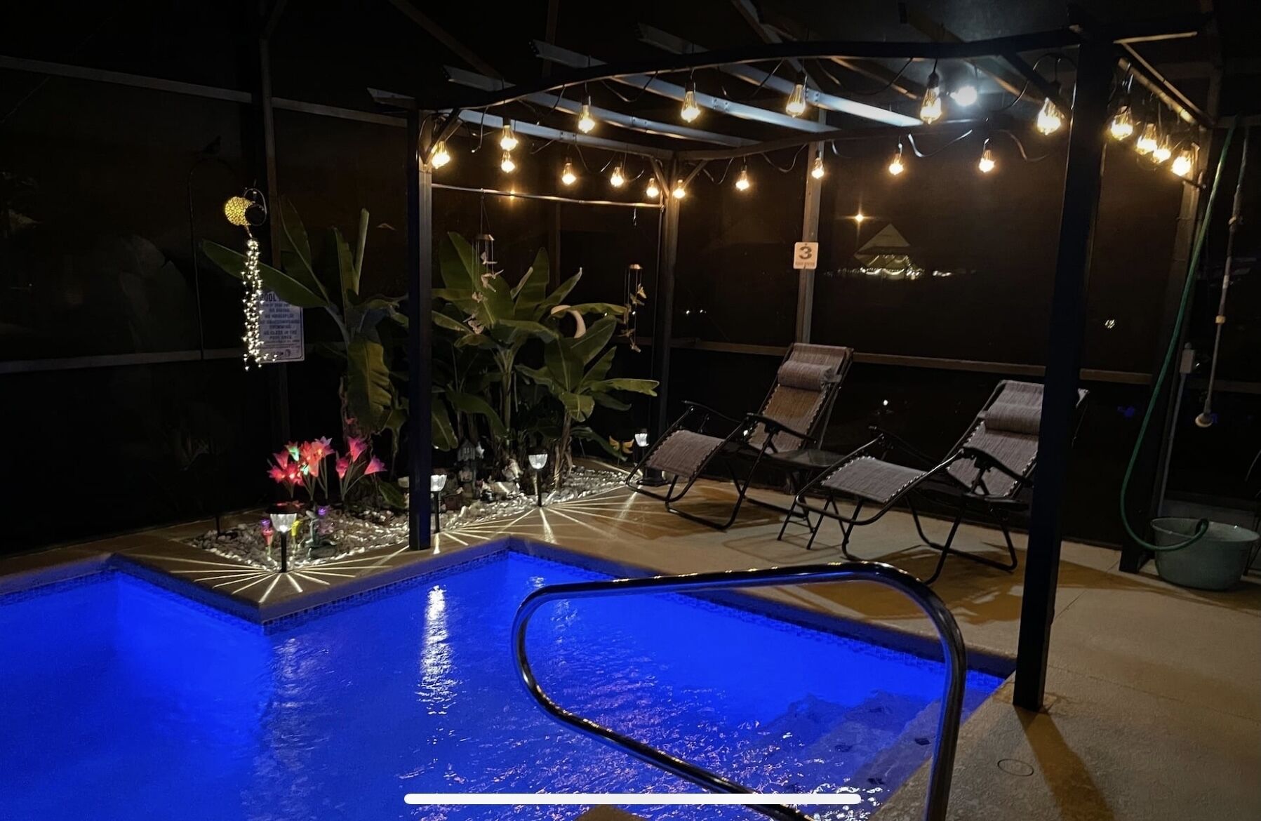 Gorgeous, one Level, 4BR-2BA Home-Private Pool, within 20 miles from Disney!