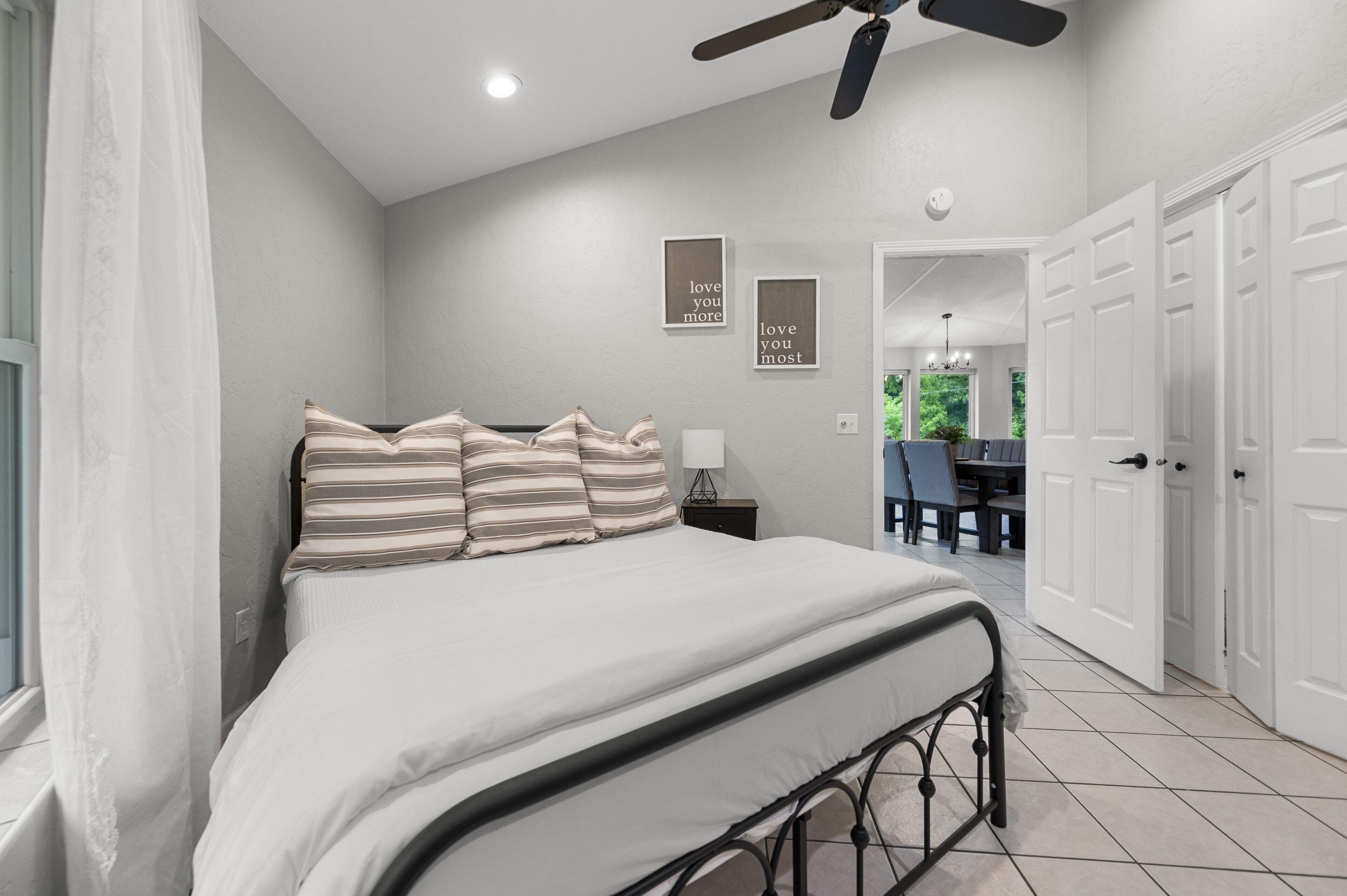 2 bedrooms, iron/ironing board, free WiFi, bed sheets