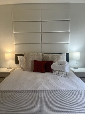 2 bedrooms, desk, iron/ironing board, free WiFi