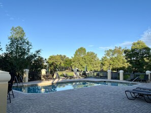 Piscine extérieure