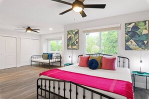 5 bedrooms, desk, iron/ironing board, travel crib