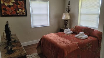 2 chambres, fer et planche Ă repasser, Wi-Fi gratuit, draps fournis