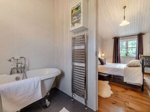 2 makuuhuonetta, vuodevaatteet
