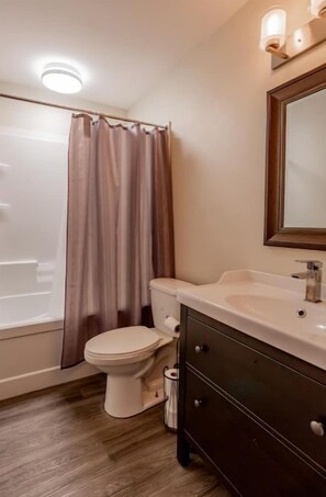 Shower, towels, soap, toilet paper