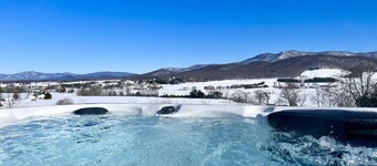Secluded Luray Mountain Home near Shenandoah Park: Fire pit, Hot Tub, Game Room!