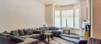 7 bedroom accommodation in Blackpool