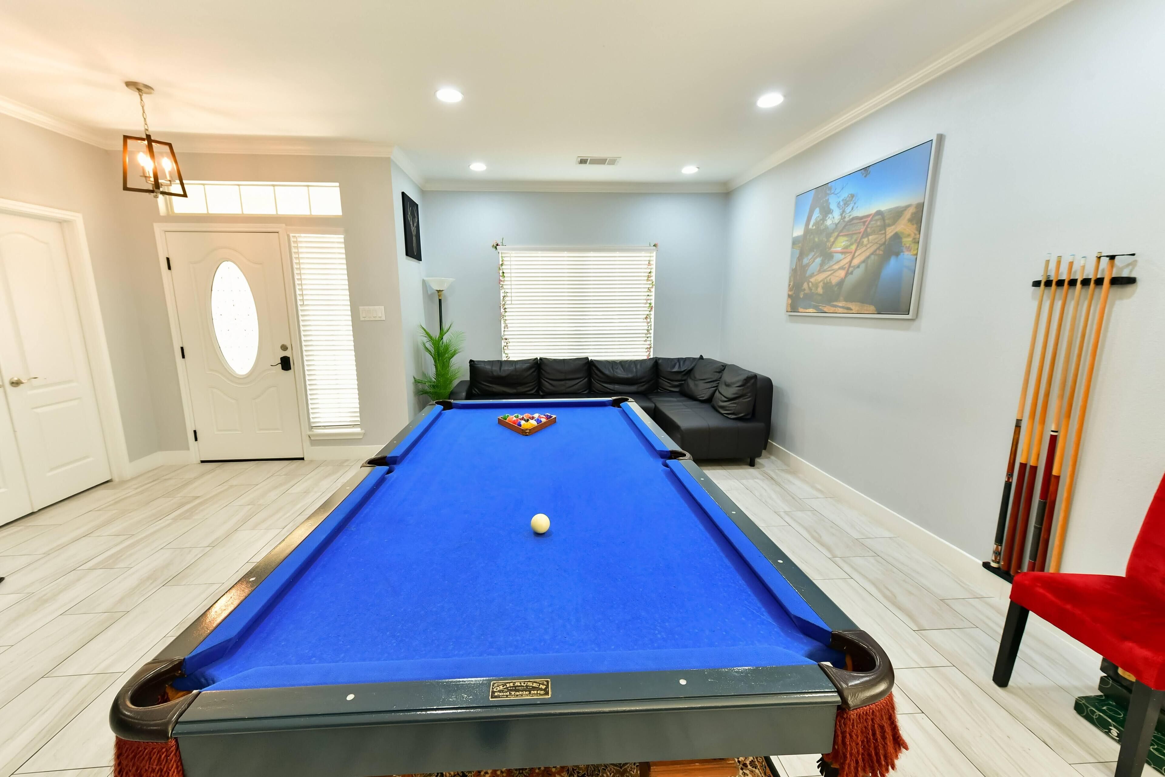 Relaxing, Spacious, Family Fun at Grand Hearth Home