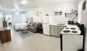 1 Schlafzimmer, Bügeleisen/Bügelbrett, kostenloses WLAN, Bettwäsche