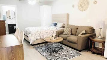 1 chambre, fer et planche à repasser, Wi-Fi gratuit, draps fournis