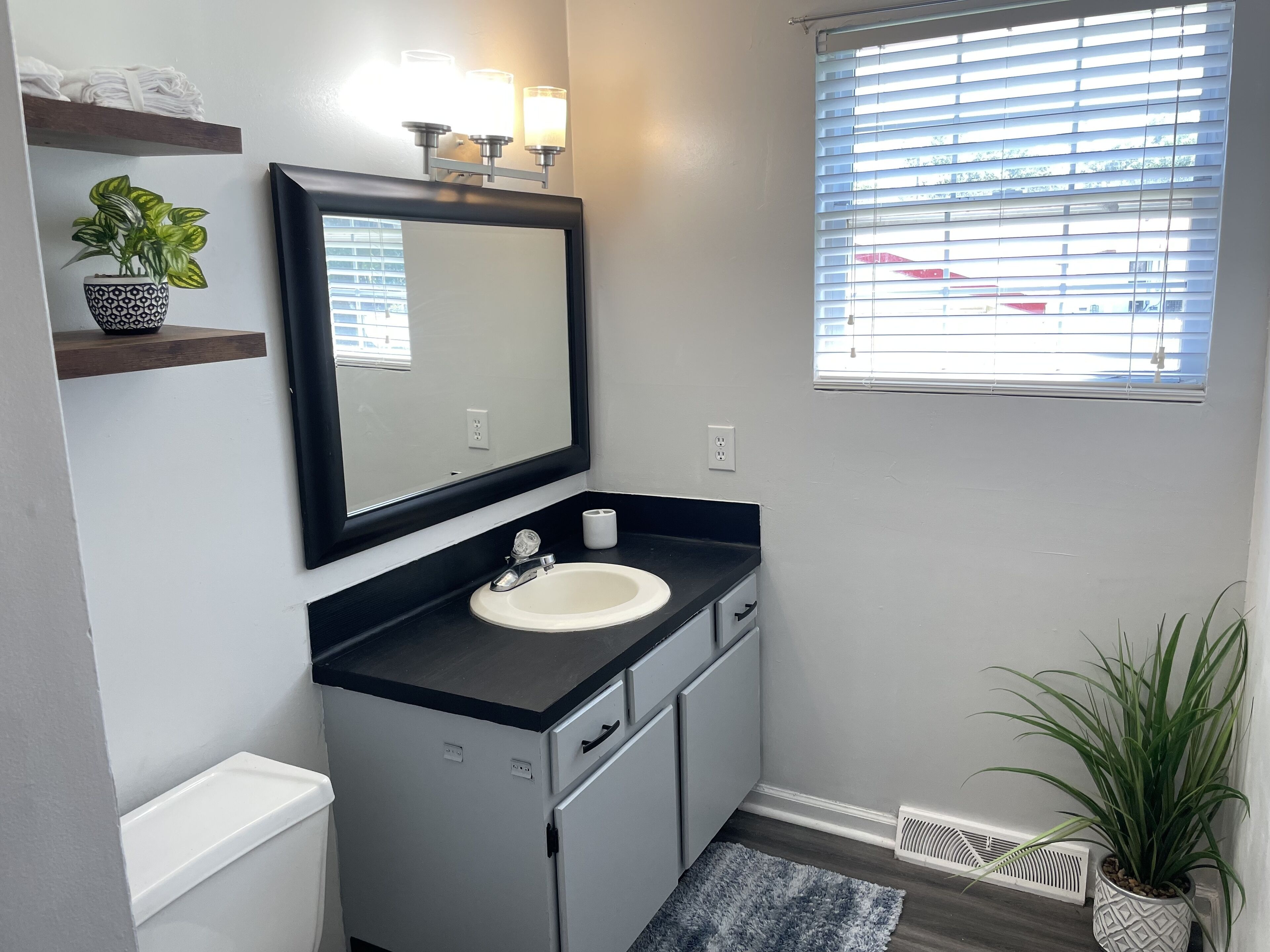 Bathtub, towels, toilet paper