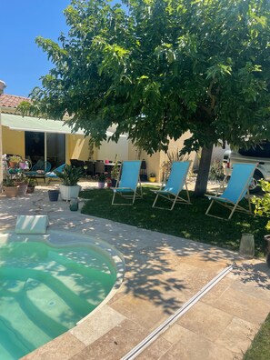 Outdoor spa tub - Nice house with swimming pool  (Saint-Marcel-lès-Valence)