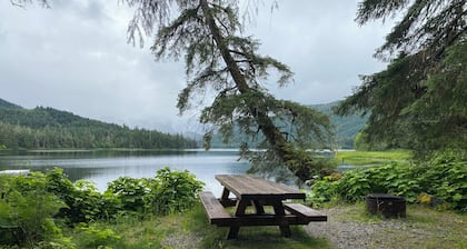 Cozy & Quiet Cabin 2 minutes from Coffman Cove Harbor - 16' Skiff & Van avail.