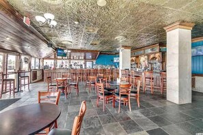 Bar (on property) - Three Bedroom Oceanview Resort Life (Myrtle Beach)