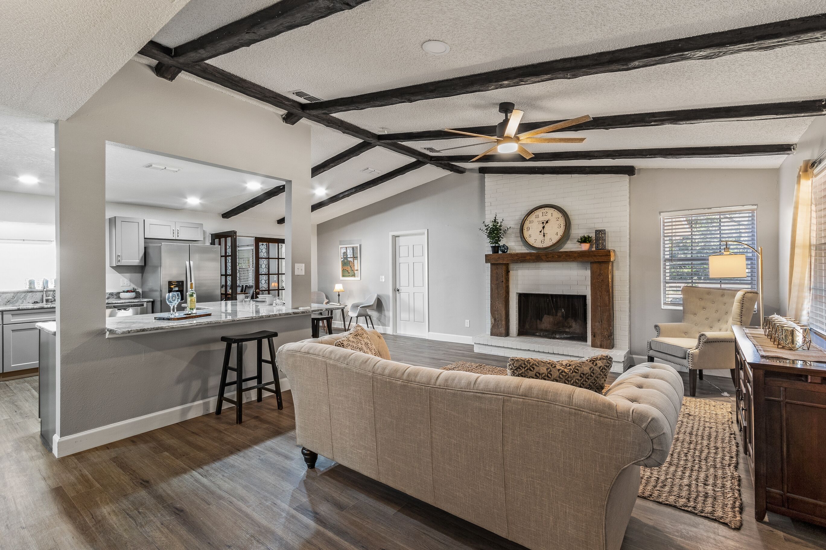 Fully renovated Boho cottage with 3 bedrooms & king bed just outside of Mt Dora