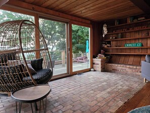 Interior - Cottage on Lake Michigan across from Grand Haven State Park. (Grand Haven)