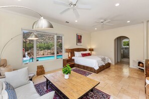 4 bedrooms, desk, iron/ironing board, free WiFi