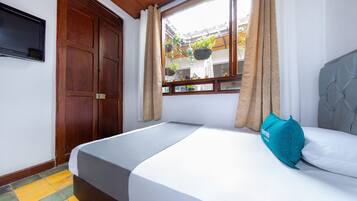 Standard Single Room | Hypo-allergenic bedding, free WiFi, bed sheets