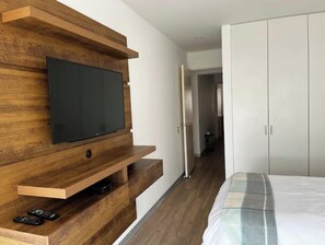 2 bedrooms - Quiet two bedroom apartment in Barranco (703) (Barranco)