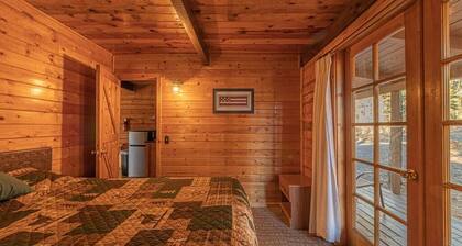 Forest Cabin 5 Old Glory