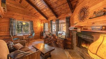 TV, lareira, escritórios