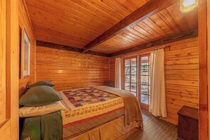 2 室のベッドルーム、WiFi、ベッドシーツ