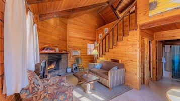 Televisión, chimenea, oficina