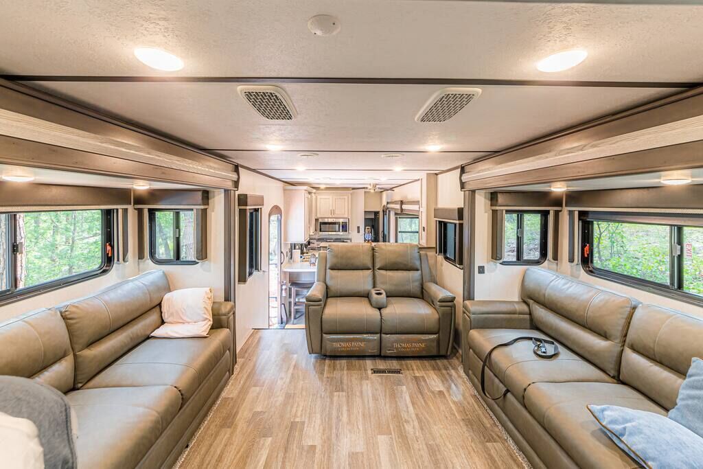 Taulutelevisio, työhuone