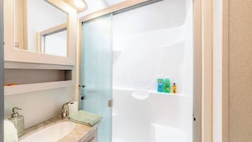 Shower, towels