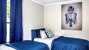 2 Schlafzimmer, Schreibtisch, Bügeleisen/Bügelbrett, WLAN