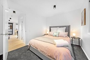 1 bedroom, iron/ironing board, free WiFi