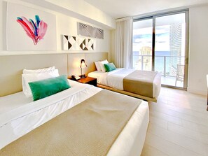 2 Schlafzimmer, Schreibtisch, Bügeleisen/Bügelbrett, Reisekinderbett