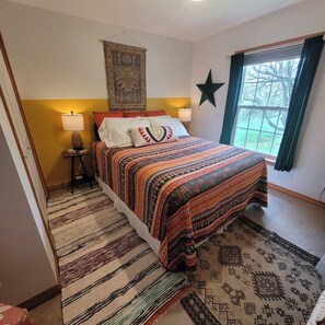 2 bedrooms, iron/ironing board, free WiFi, bed sheets