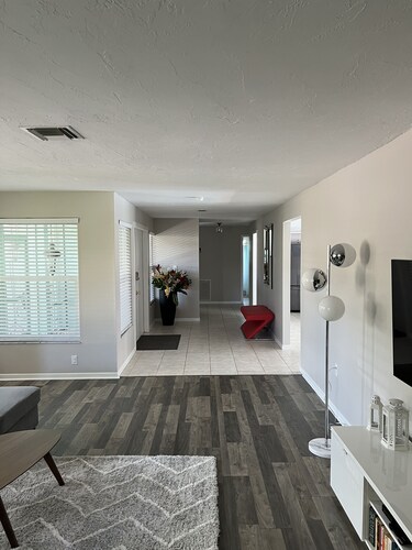 Your Dream Getaways Villa only 10 minutes to Boca Grande Beach