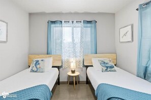 3 habitaciones, cuna de viaje, wifi y ropa de cama 