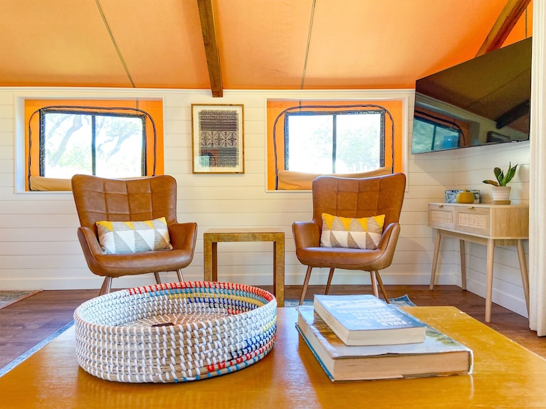 Lakefront Hill Country Glamping | Hot Tub + River - Hunt, TX
