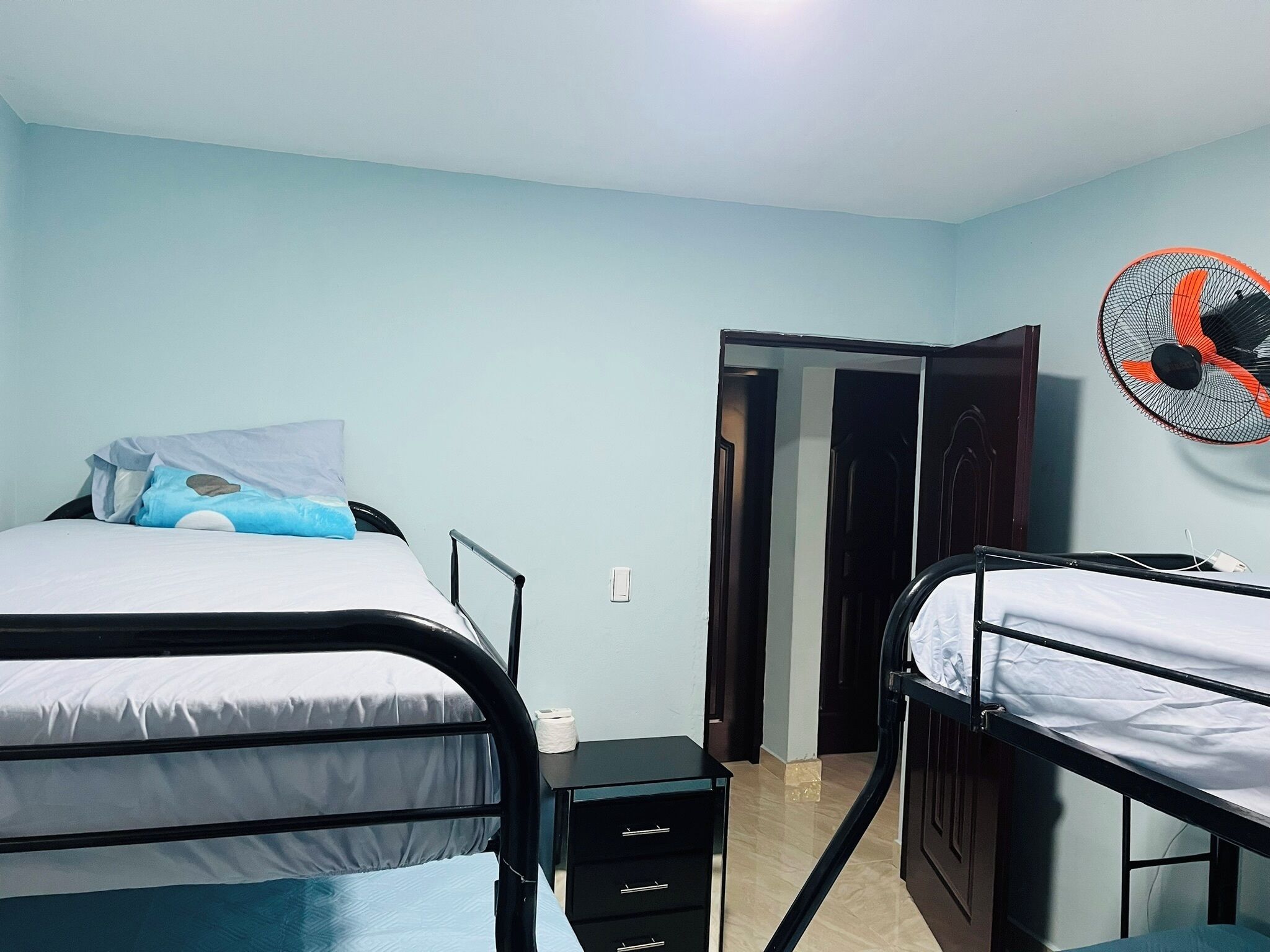 4 bedrooms, free WiFi, bed sheets