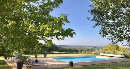 Light, airy and welcoming holiday home with fantastic views
