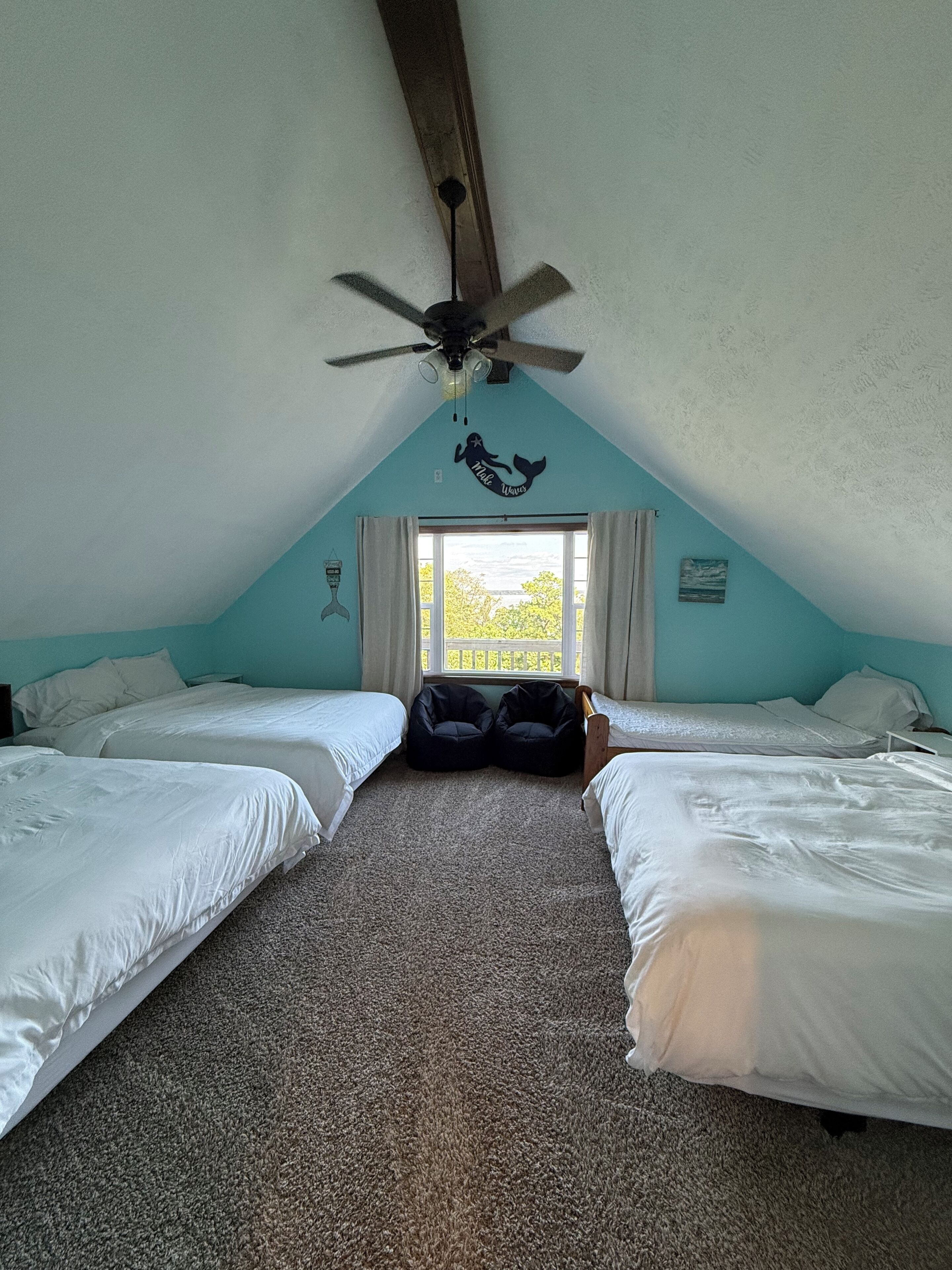 4 bedrooms, iron/ironing board, travel cot, free WiFi