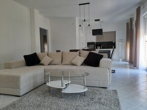 Smart TV, fireplace - Sunny holiday (Vinišce)