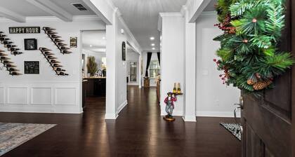 Ultimate 8BR Getaway w/lake views, bar, gym, movie theater, and much more...