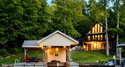 Updated Lakefront Retreat, Fiber WiFi, Fire Pit, 15 Min to VIR