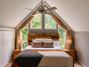 4 bedrooms, free WiFi, bed sheets, wheelchair access