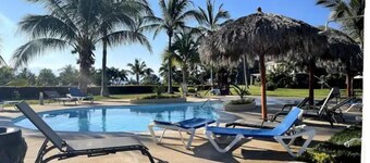 Villa Sofia - A Peaceful Ocean Front Retreat!