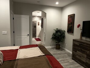 3 chambres, fer et planche à repasser, Wi-Fi gratuit, draps fournis