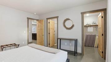 3 habitaciones, tabla de planchar con plancha, cuna de viaje y wifi