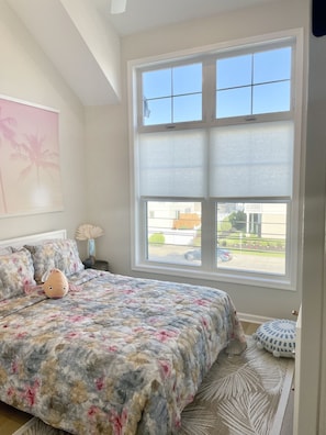 4 bedrooms, in-room safe, free WiFi