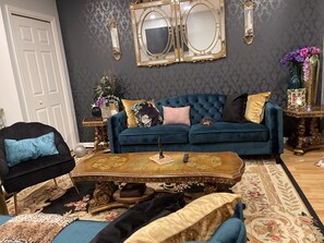 Smart TV, printers - The Royal Home (Philadelphia)