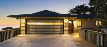 🌊🌞 4BR Ocean-View Oasis with Hot Tub, Arcade, and EV Plug by SF & Beaches 🏖️