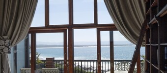 Supertubes Villa- Luxurious-unbeatable Views-prime Supertubes Property