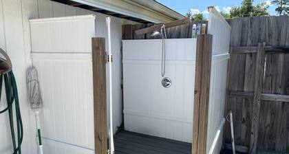 charming home in st augustine -Dog Friendly/Family friendly